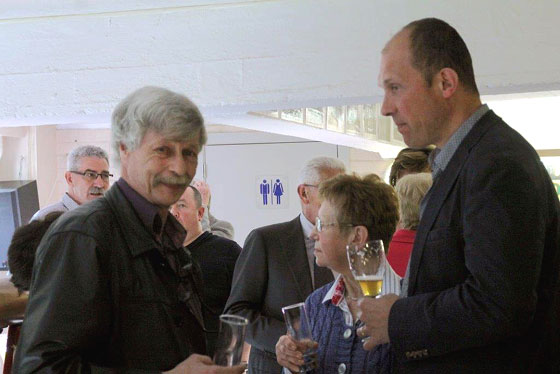 https://farm8.staticflickr.com/7394/14187472162_27a13817cf_o.jpg