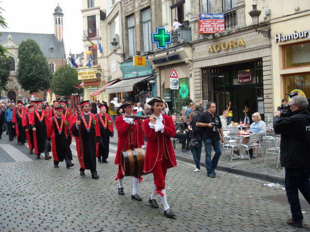 http://www.thamerken.be/images/brussel07/2007juli%20003.jpg