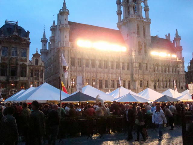 http://www.thamerken.be/images/brussel07/2007juli%20030.jpg